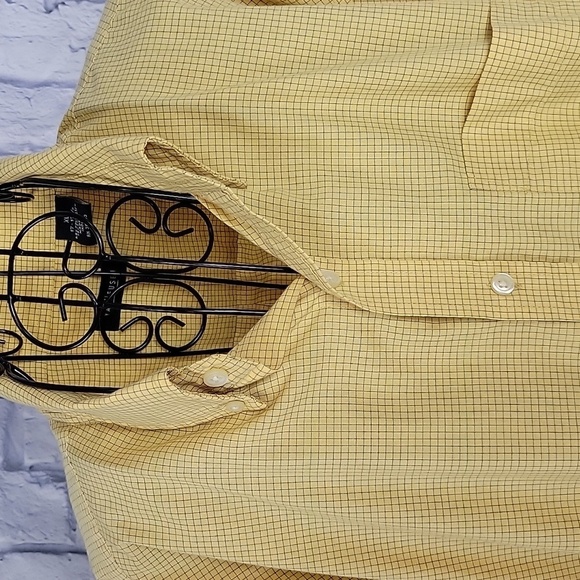 VAN HEUSEN Black and Yellow Plaid Casual Shirt‎ XL 17/17.5 - Picture 2 of 7